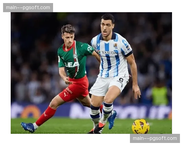 半场战报：瓦伦西亚2-0领先阿拉维斯，杜罗完成梅开二度